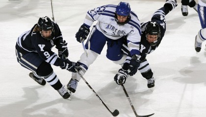 FB体育官网下载-全国范围内推行“足球+健康+素养”的行业创新方法，足球产业化