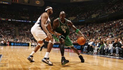 FB体育下载-“最震撼封盖：联盟最令人惊叹的封堵瞬间”，lol封尘