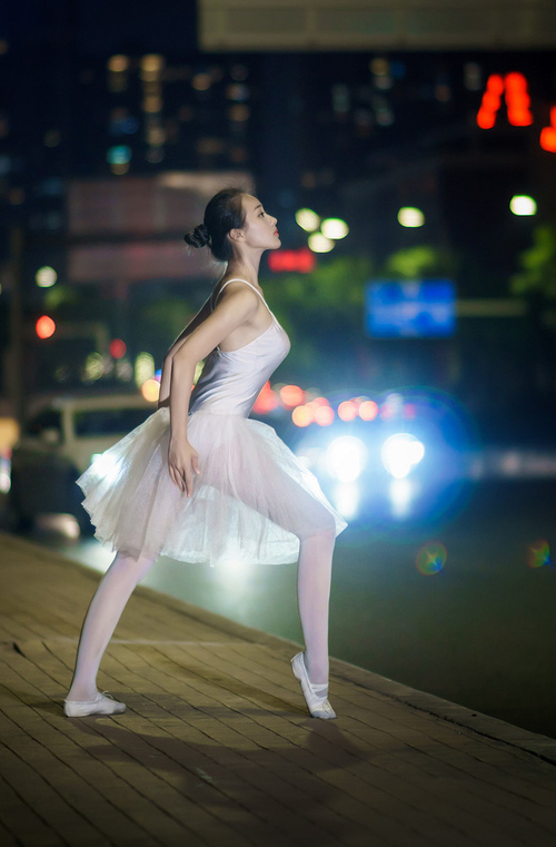 FB体育下载-NBA联盟薪资帽制度对球队运作的影响分析,nba薪资工资帽