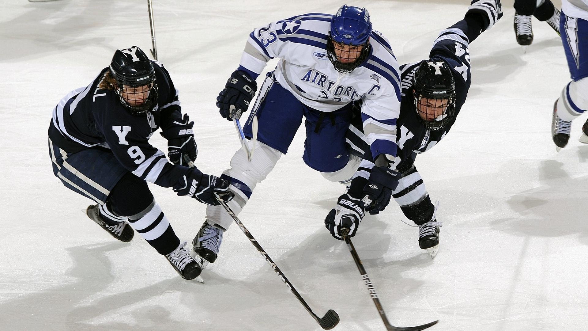 全国范围内推行“足球+健康+素养”的行业创新方法,足球产业化