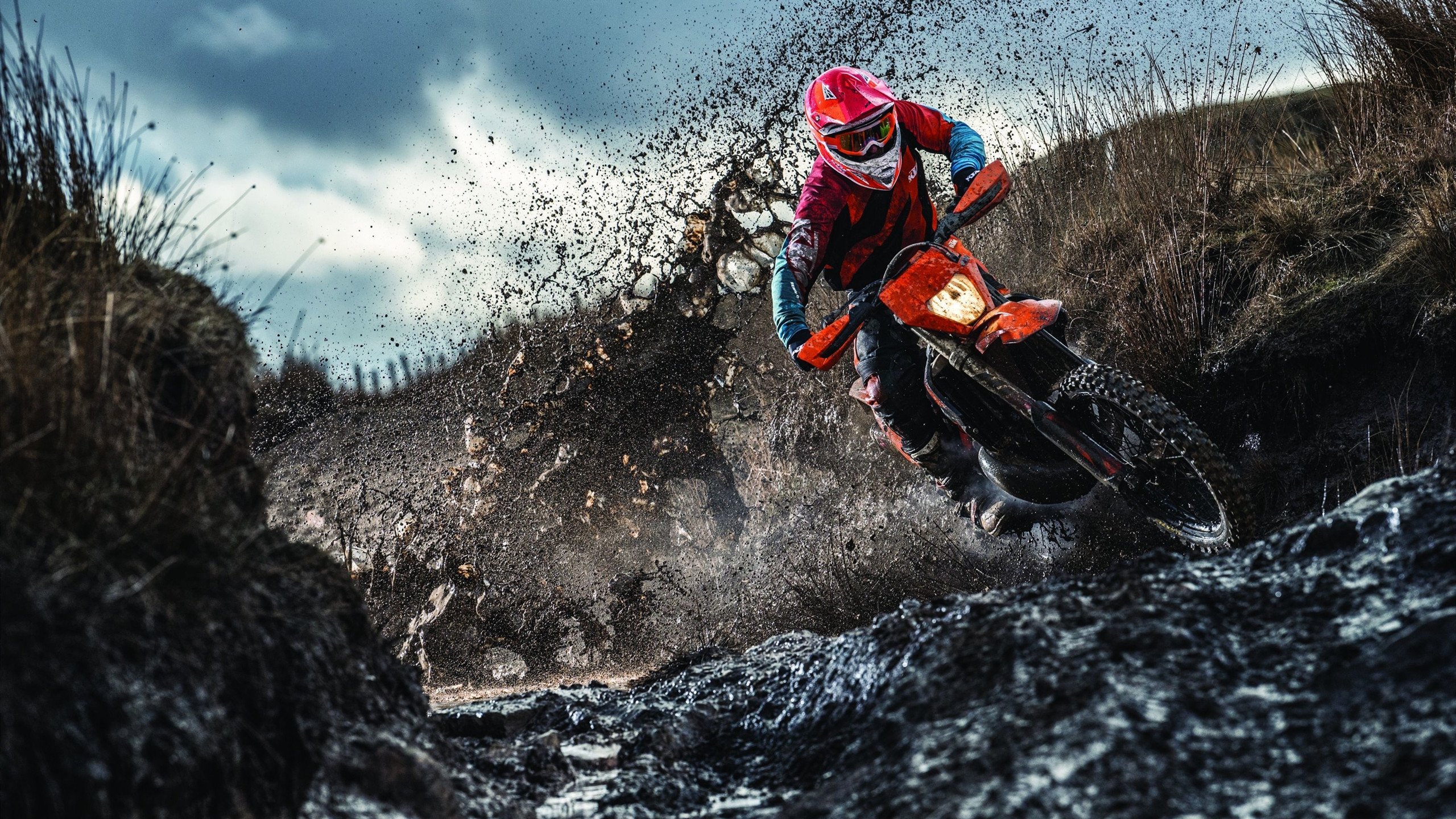 青少年“青春筑梦”公益篮球展在贵阳盛大启幕，弘扬青春奋勇拼搏精神